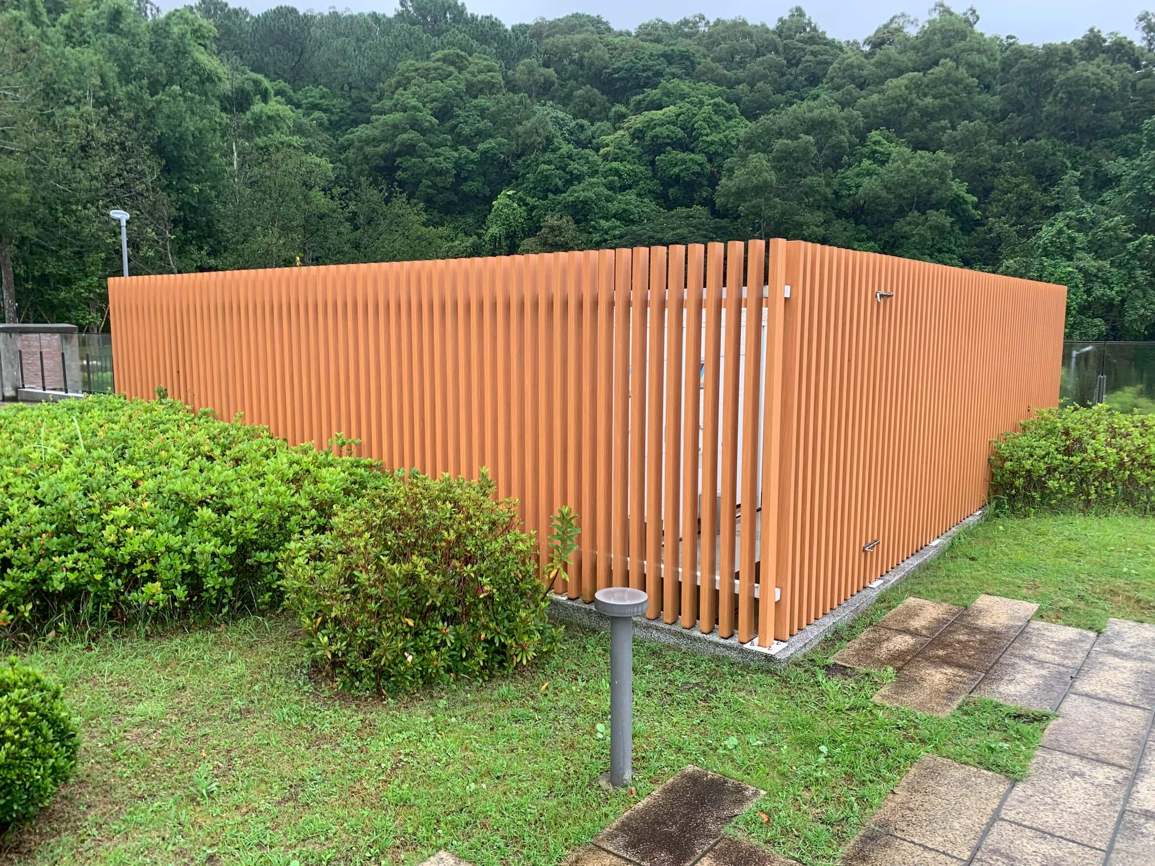 Read more about the article 【木紋鋁圍籬】